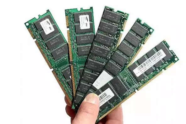 Pengertian dan Fungsi RAM (Random Access Memory)