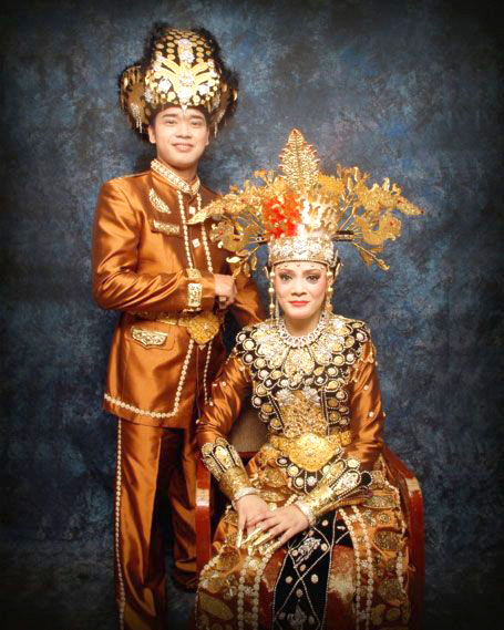 Pakaian Adat Gorontalo pada Acara Pernikahan