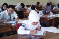 Contoh Soal Bahasa Indonesia SMA Kelas 12 dan Jawabannya Terlengkap